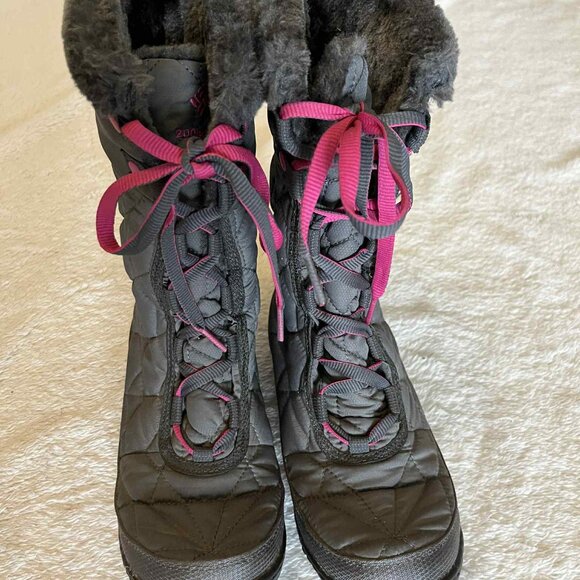 Columbia Minx Mid II Omni Heat Boots Youth size 4 - Picture 2 of 6